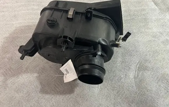 Maserati Levante Air filter box 670038725