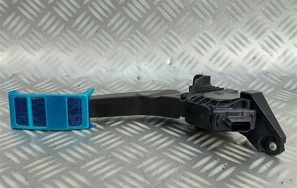 Ford Kuga III Accelerator throttle pedal LX619F836CA