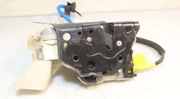 Audi A4 S4 B8 8K Front door lock