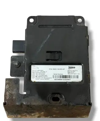 Jaguar XF X250 Blind spot module UR8100261
