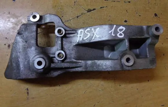 Mitsubishi ASX Engine mounting bracket 1801A070