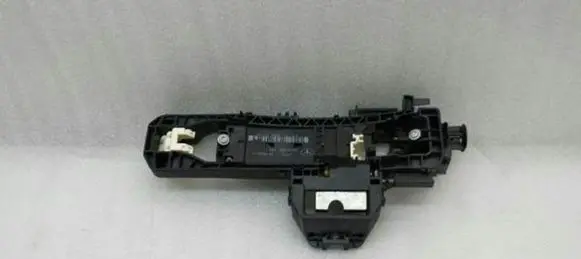 Rear door exterior handle/bracket