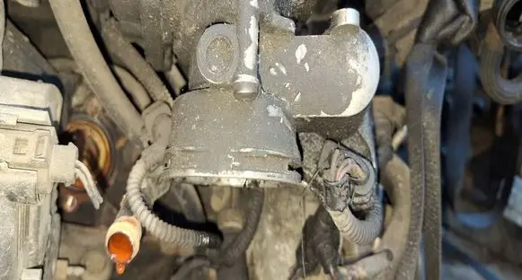 Volkswagen PASSAT B6 Throttle valve 03G128063B