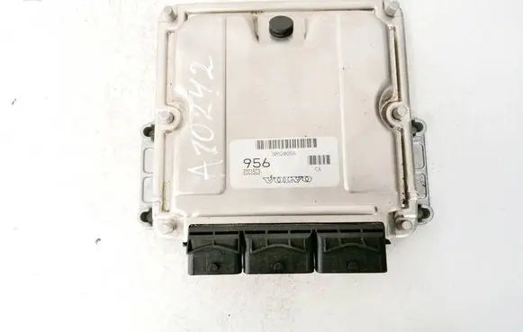 Volvo S40, V40 Engine control unit/module 0281010440