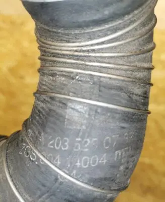 Mercedes-Benz C W203 Intercooler hose/pipe A2035280782