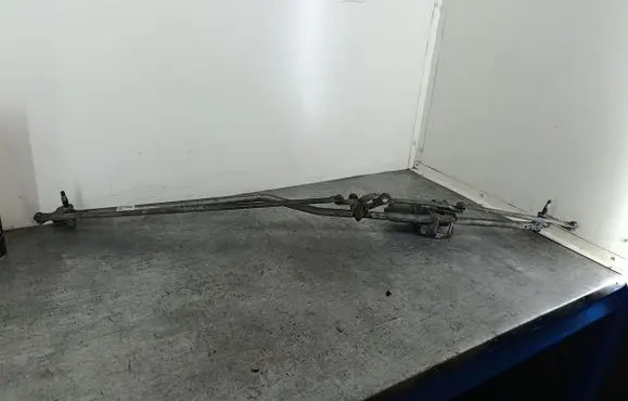 Peugeot 308 Front wiper linkage 