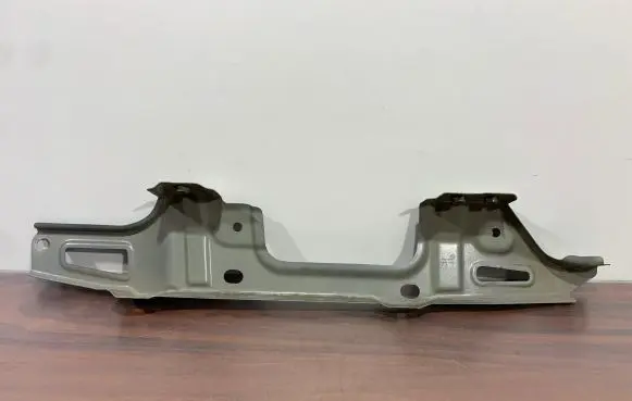 Subaru Forester SJ Fender mounting bracket