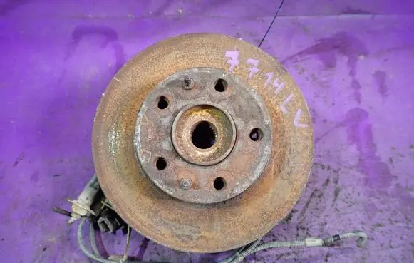 Fiat Ducato Front wheel hub spindle knuckle
