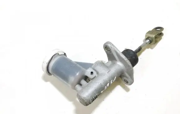Clutch master cylinder