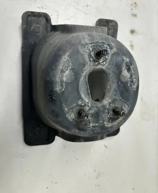 Honda CR-V Spare wheel mounting bracket 