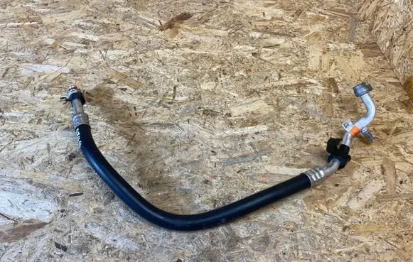 Ford Focus Air conditioning (A/C) pipe/hose JX6119N602MC