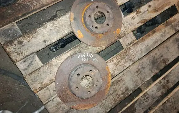 Mercedes-Benz Vito Viano W639 Front brake disc