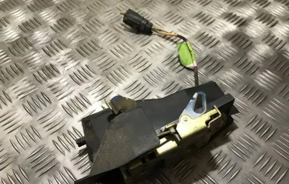 Ford Escort Front door lock 95ag14a584sb 95ag-14a584-sb