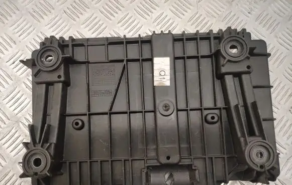 Battery box tray