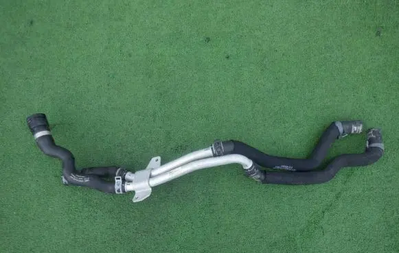Audi Q7 4M Engine coolant pipe/hose 4M0819857A 08052017