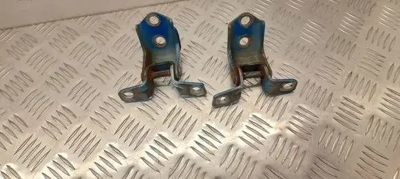 Mazda 3 II Front door hinge set 