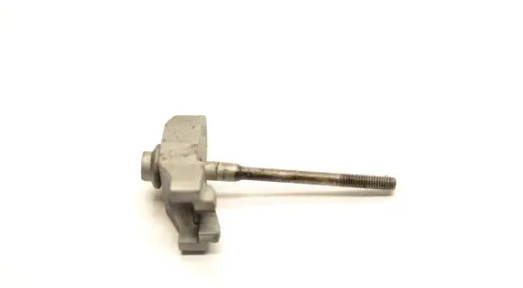 Audi A4 S4 B8 8K Fuel Injector clamp holder 059216J
