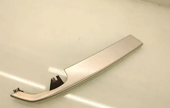 Land Rover Discovery Sport Dashboard glove box trim FK72640E72BE