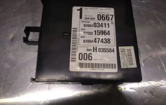 Renault Espace - Grand espace IV Immobilizer control unit/module 8200403411 8200315964 8200447438
