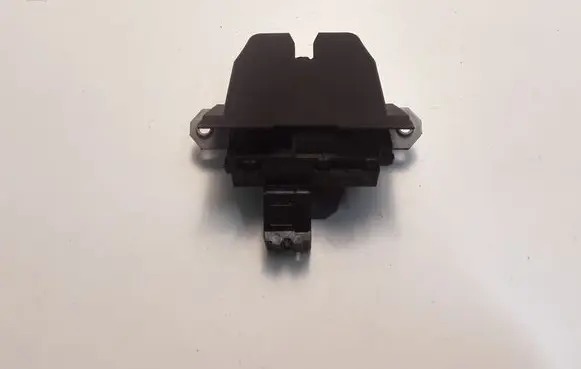 Volvo V40 Loading door lock 31440245