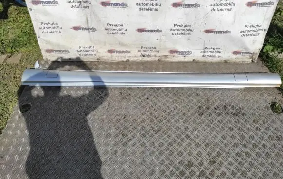 Mercedes-Benz E W212 Sill A2126901540 A2126901240L