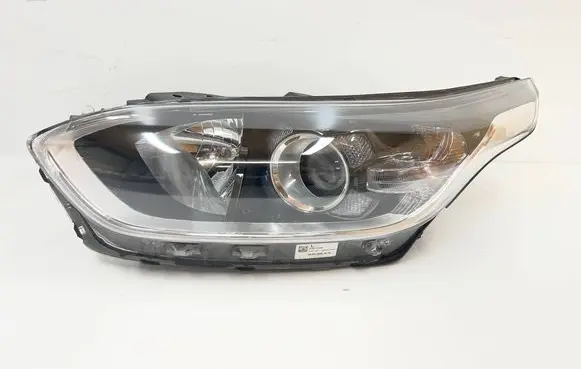 KIA Ceed Headlight/headlamp 92101J7050