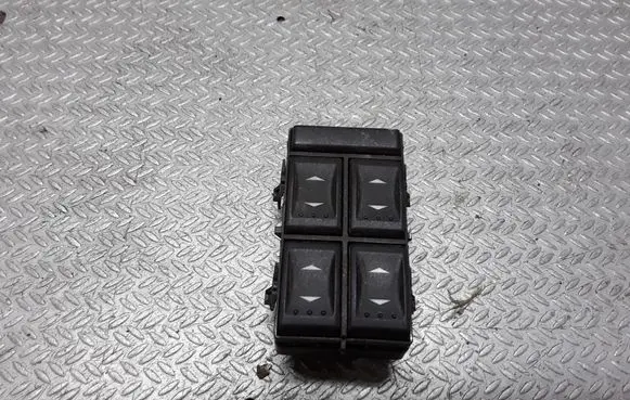 Ford Mondeo Mk III Electric window control switch 3S7T14A132BA