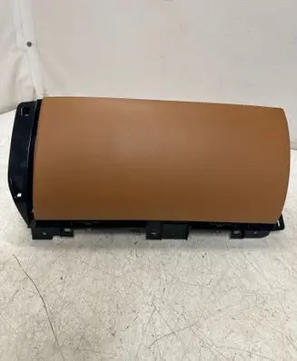 Jaguar XJ X351 Glove box
