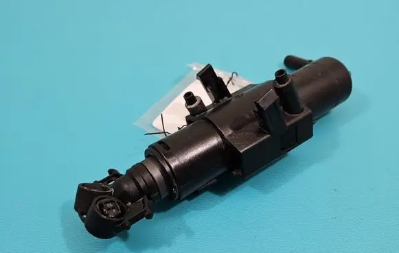 Ford Kuga II Headlight washer spray nozzle GV4113L014AE IMPRK1514288