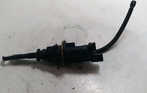 Audi A4 S4 B8 8K Clutch master cylinder 8K2721401H 8K0907658H