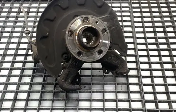 Skoda Fabia Mk3 (NJ) Front wheel hub spindle knuckle 