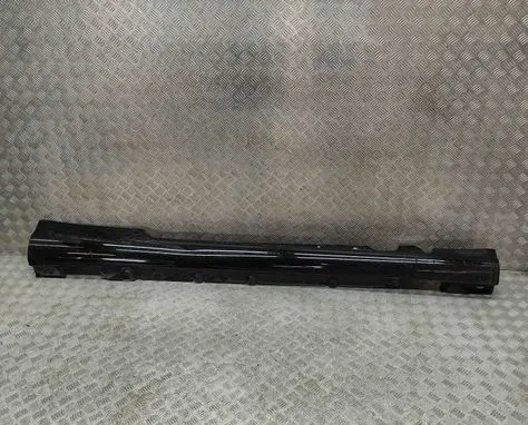 Mercedes-Benz E A207 Sill A2076901040