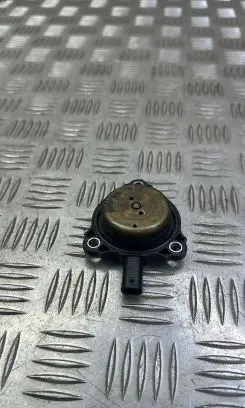 Mercedes-Benz C W205 Camshaft speed sensor A2761560790