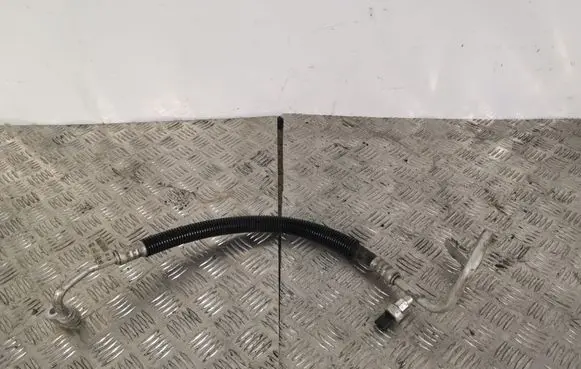 Jeep Grand Cherokee Air conditioning (A/C) pipe/hose 68161179AA