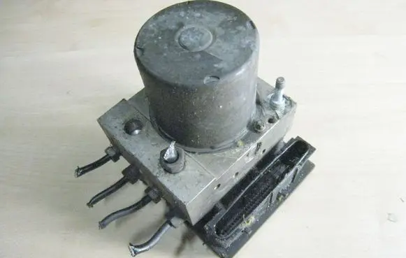 Peugeot 607 ABS Pump 9660470280 9649988180