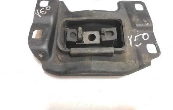 Volvo V50 Engine mount bracket 4N517M121