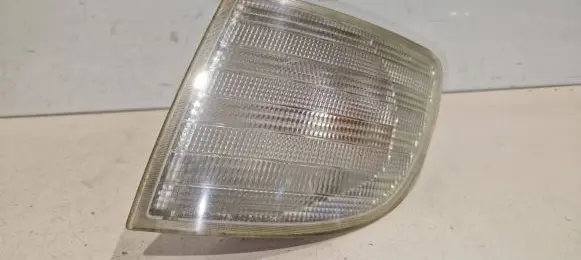 Mercedes-Benz Vito Viano W638 Front indicator light 6r01489