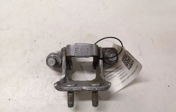 Mitsubishi Grandis Rear door upper hinge