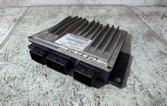 Renault Megane III Engine control unit/module 8200399038 8200619409 R0410B034C