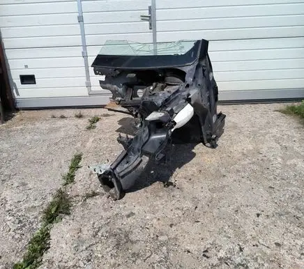 Front quarter panel