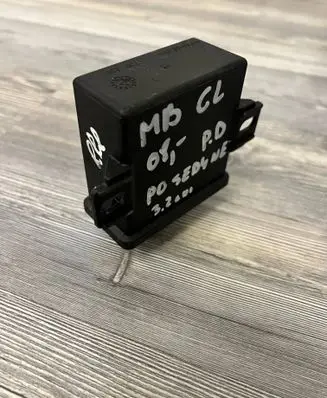 Mercedes-Benz GL X164 Light module LCM A2118708726 5DF00827804