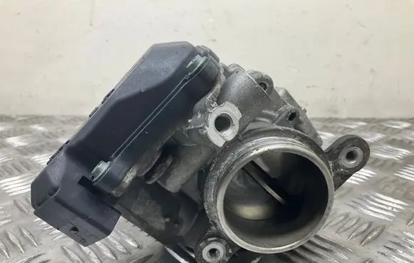 Skoda Octavia Mk3 (5E) Throttle valve 04L128063P