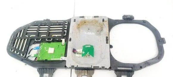 Mercedes-Benz ML W164 Antenna control unit A2518202275 28024813