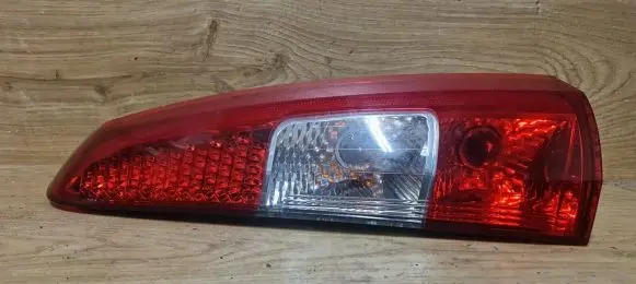 Volvo XC70 Rear/tail lights