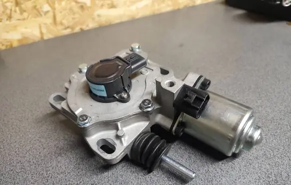 Toyota Aygo AB10 Sunroof motor/actuator 3136052030 3137052021 3136052070