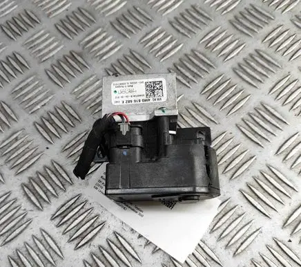 Porsche Taycan 9J1 Air conditioning (A/C) expansion valve 4M0816682E