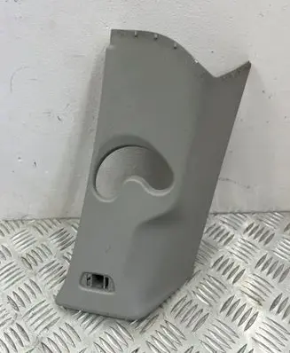 BMW 2 F46 (C) pillar trim 7329589