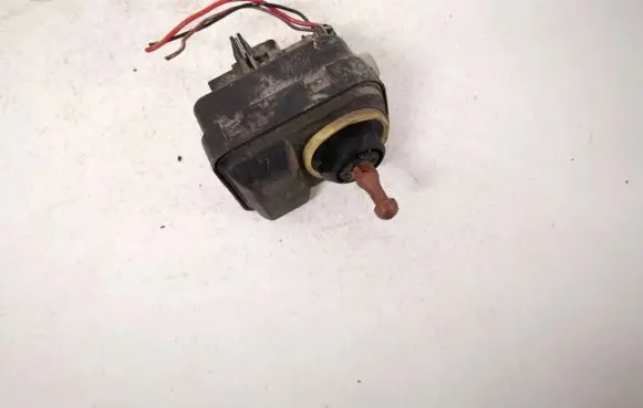 Peugeot 406 Headlight level adjustment motor 