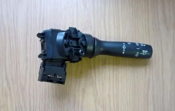 Toyota Verso-S Multifunctional control switch/knob 5223017F704 N144