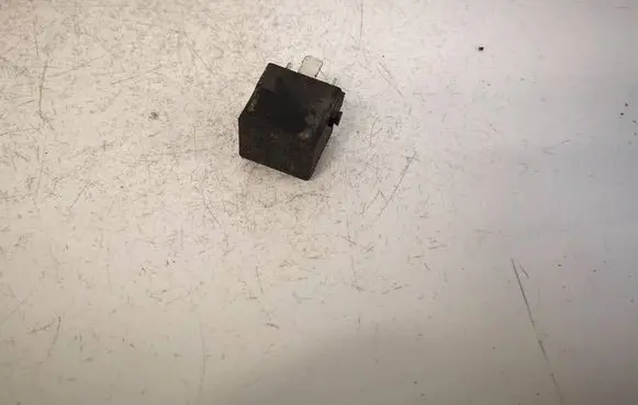 Mercedes-Benz E W211 Other relay A0025421319